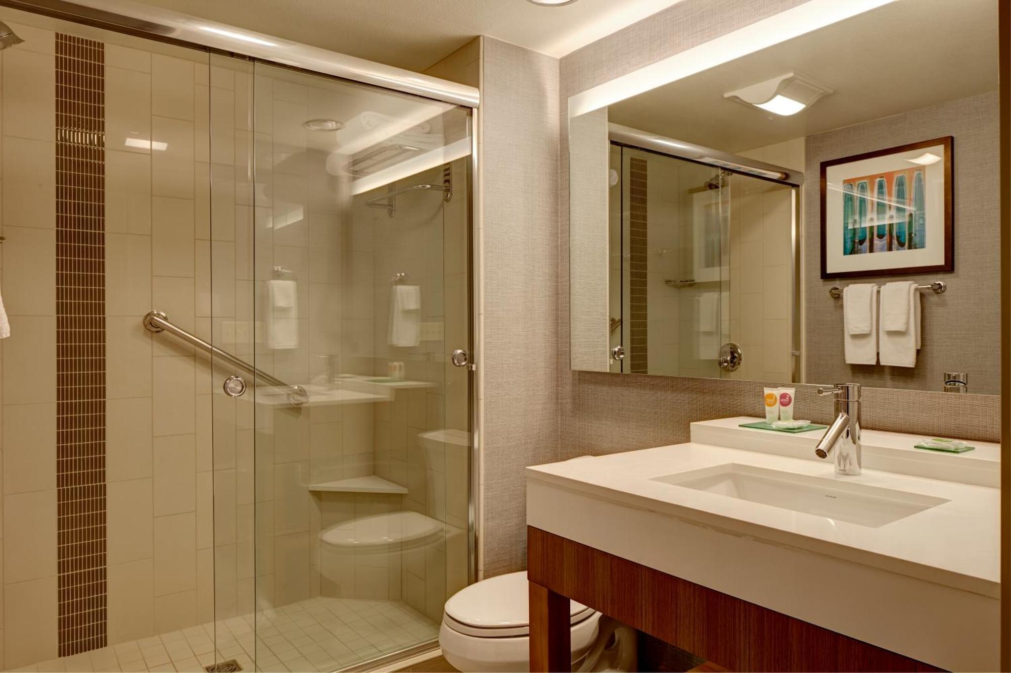 Hyatt Place Lansing-East Room photo